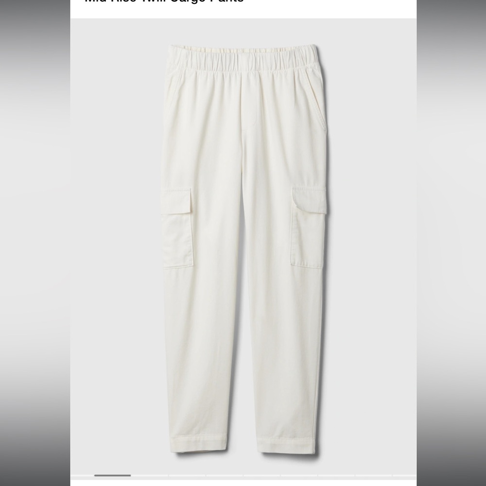 Gap mid rise cargo pants